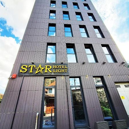 Starlight Hotel Tirana Esterno foto