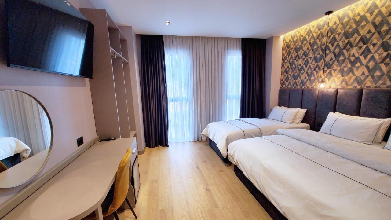 Starlight Hotel Tirana Esterno foto