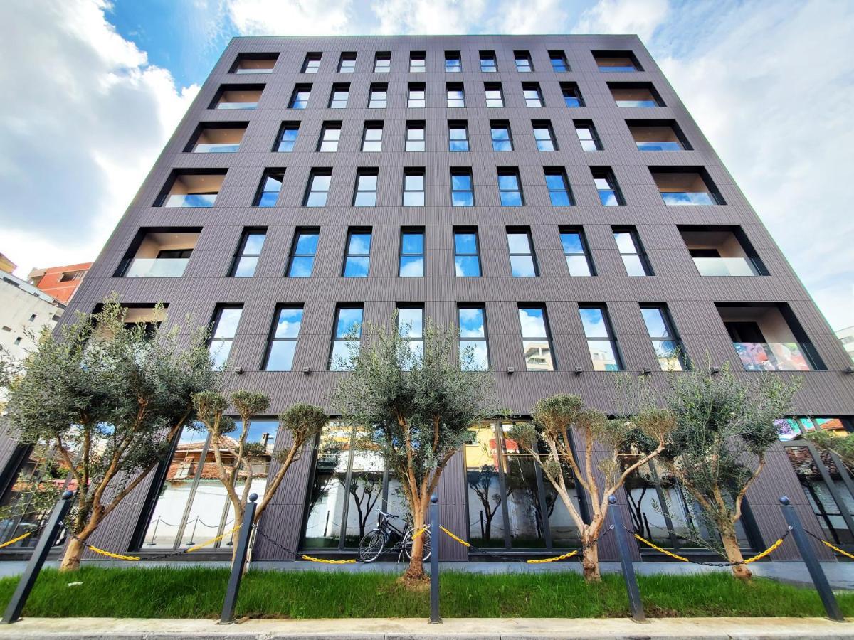 Starlight Hotel Tirana Esterno foto