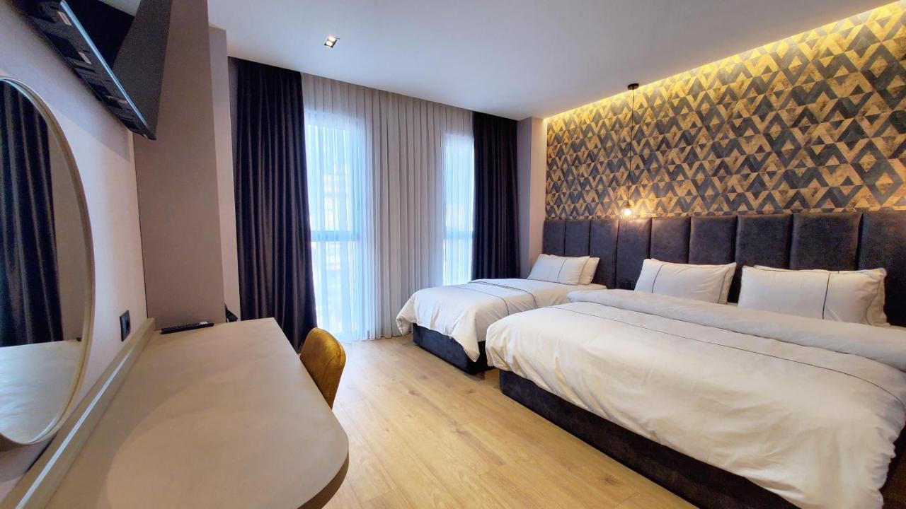 Starlight Hotel Tirana Esterno foto